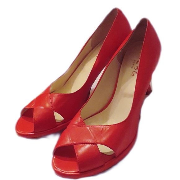 BCBG Paris Peeptoe Pumps - Picture 3 of 5